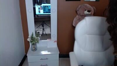 katalina_dm public webcam profile photo 4