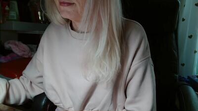 kathleenedwards public webcam profile photo 2