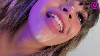 kati_01 public webcam profile photo 3