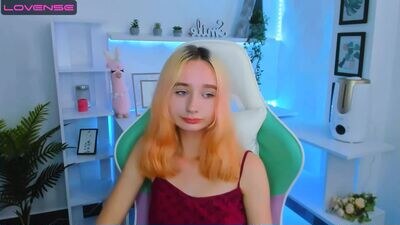 katia_kim public webcam profile photo 3