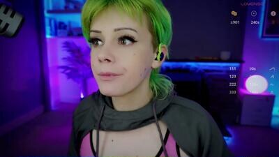 katie_cutie_ts