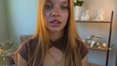 katie_hawkins public webcam profile photo 4