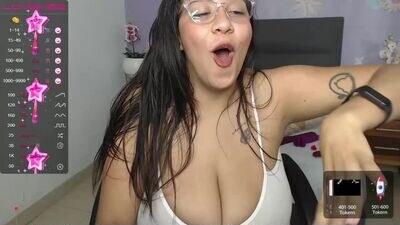 katiuska27_ public webcam profile photo 4