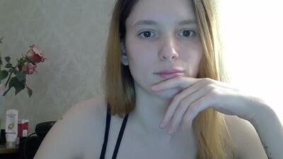 katte_light public webcam profile photo 3