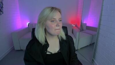 katybriggs public webcam profile photo 3