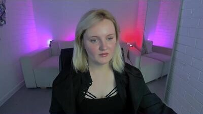 katybriggs public webcam profile photo 6