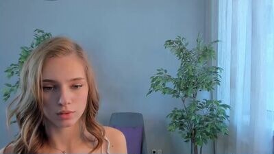 kellanflowers public webcam profile photo 3