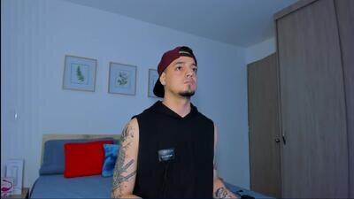 kendel_dimitri public webcam profile photo 2