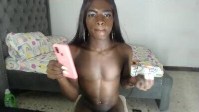 kenia_nihiara public webcam profile photo 6