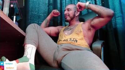 kenllyhot public webcam profile photo 2