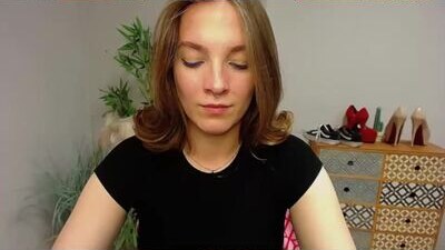 kenzie_theone public webcam profile photo 10