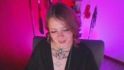 kenziesharik public webcam profile photo 7