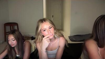 kenziesmithh public webcam profile photo 5
