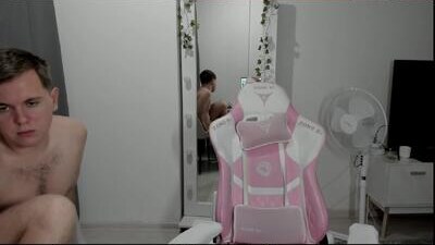kesh_mne public webcam profile photo 9