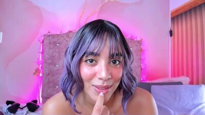 khassia_f32 public webcam profile photo 2