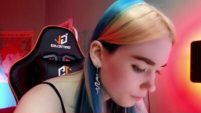 kiara_dream public webcam profile photo 2