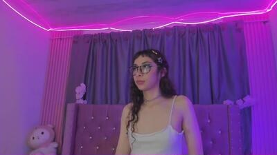 kiara_lovelyy public webcam profile photo 3