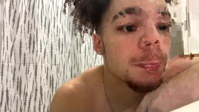 kiingshredded public webcam profile photo 2