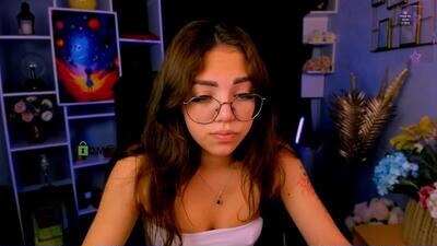 kiki_swan public webcam profile photo 4