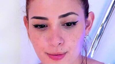 kimmberly_saenz public webcam profile photo 4