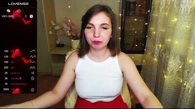 kindhazelhere_ public webcam profile photo 7
