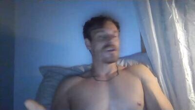 kingharold92 public webcam profile photo 8