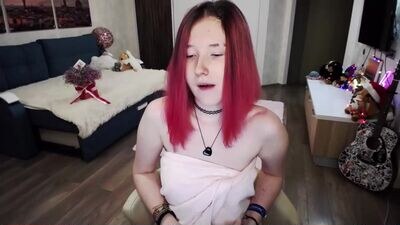 kira_baker public webcam profile photo 2