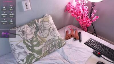 kira_briis public webcam profile photo 4
