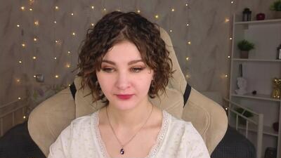 kira_fluffy public webcam profile photo 3