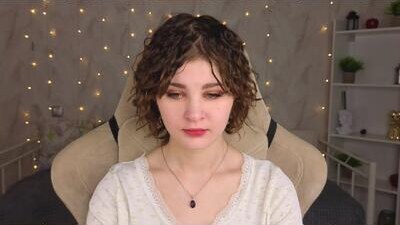 kira_fluffy public webcam profile photo 7