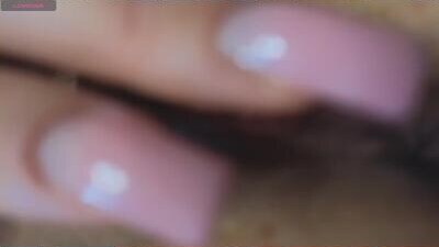 kira_low public webcam profile photo 8