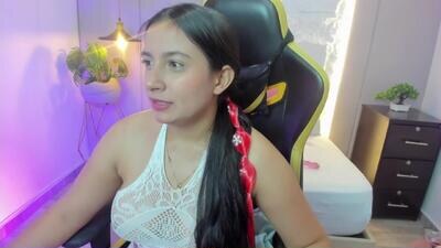 kira_relish public webcam profile photo 2