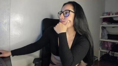 kira_stormm58 public webcam profile photo 6