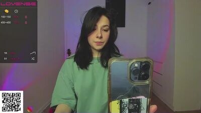 kiraknowles_ public webcam profile photo 2