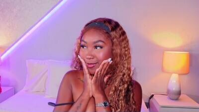 kishalove_ public webcam profile photo 2