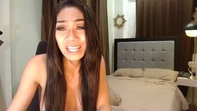 kissmepaula public webcam profile photo 2