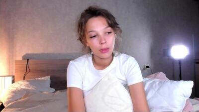 kitsunedream public webcam profile photo 2