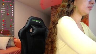 kitty_curly public webcam profile photo 2