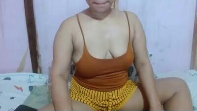 kitty_kheira public webcam profile photo 4