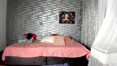 kitty_violet_ public webcam profile photo 3