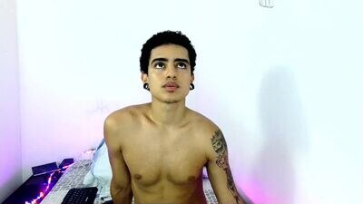 kizamee_ public webcam profile photo 3