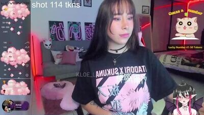 kloe_lavinge public webcam profile photo 4