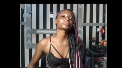 komzy_xx public webcam profile photo 8