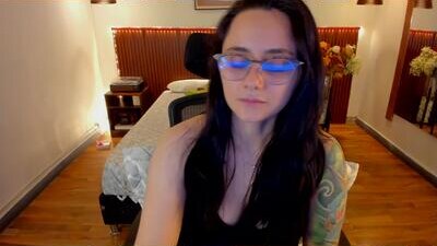 kora_shadow public webcam profile photo 6