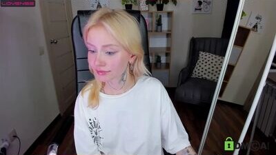 kris_grant public webcam profile photo 6