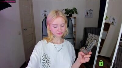 kris_grant public webcam profile photo 7