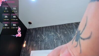 kristensantos_ public webcam profile photo 2