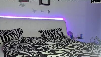 kristhedoll public webcam profile photo 8