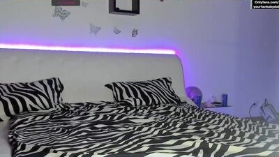 kristhedoll public webcam profile photo 9