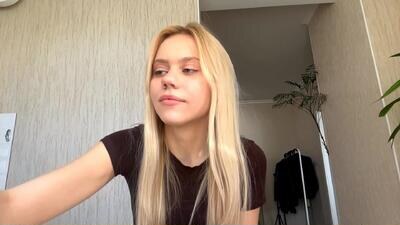kristifelicien public webcam profile photo 4